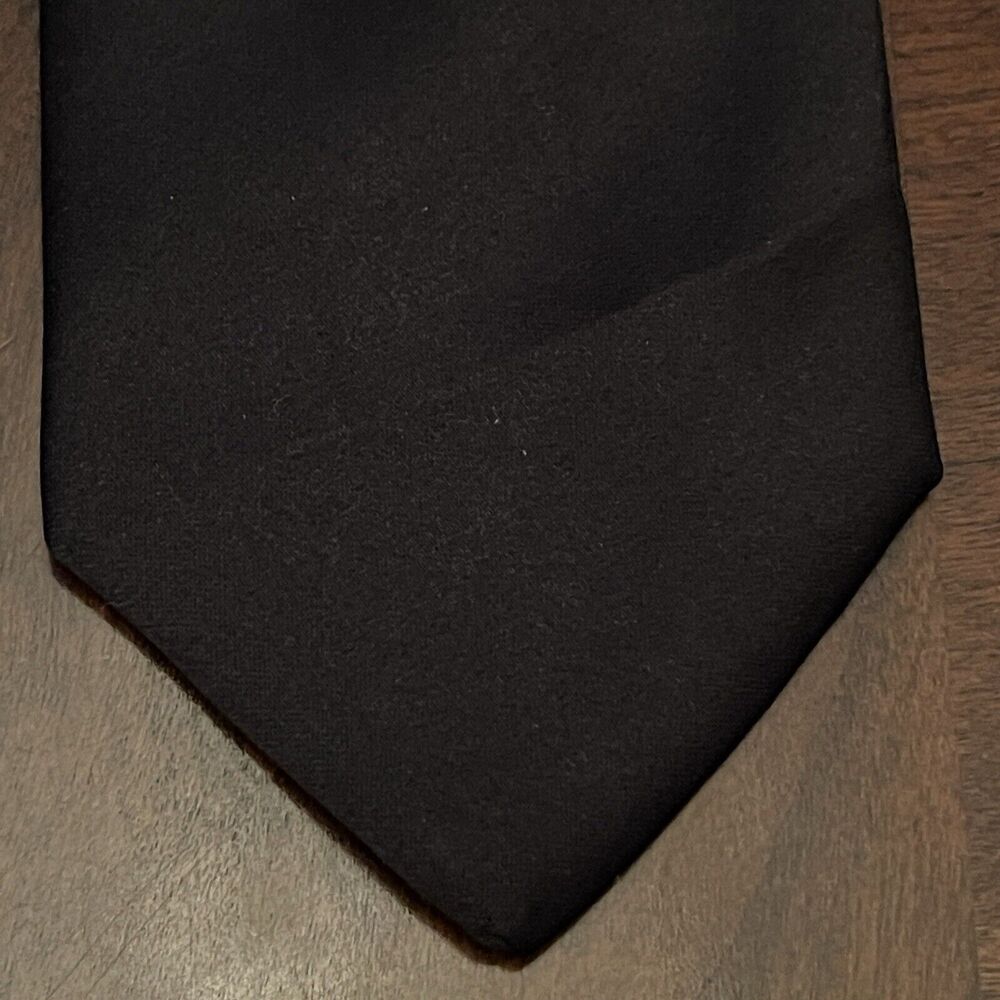 Bill Blass Essentials Black Hand Made Polyester Men’s Neck Tie Made In China